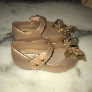 Mini Melissa size 5, worn once!